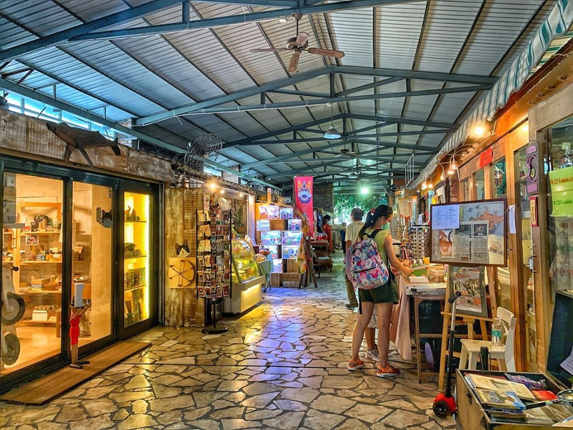 百年树屋，天空之镜，红砖市集，跳蚤市场…尽在锦田