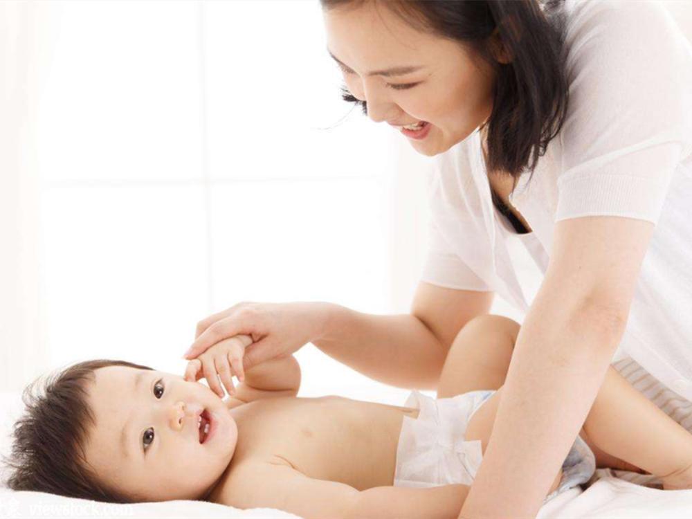 宝宝出牙期入睡困难怎么办,19个月宝宝出牙好疼怎么办