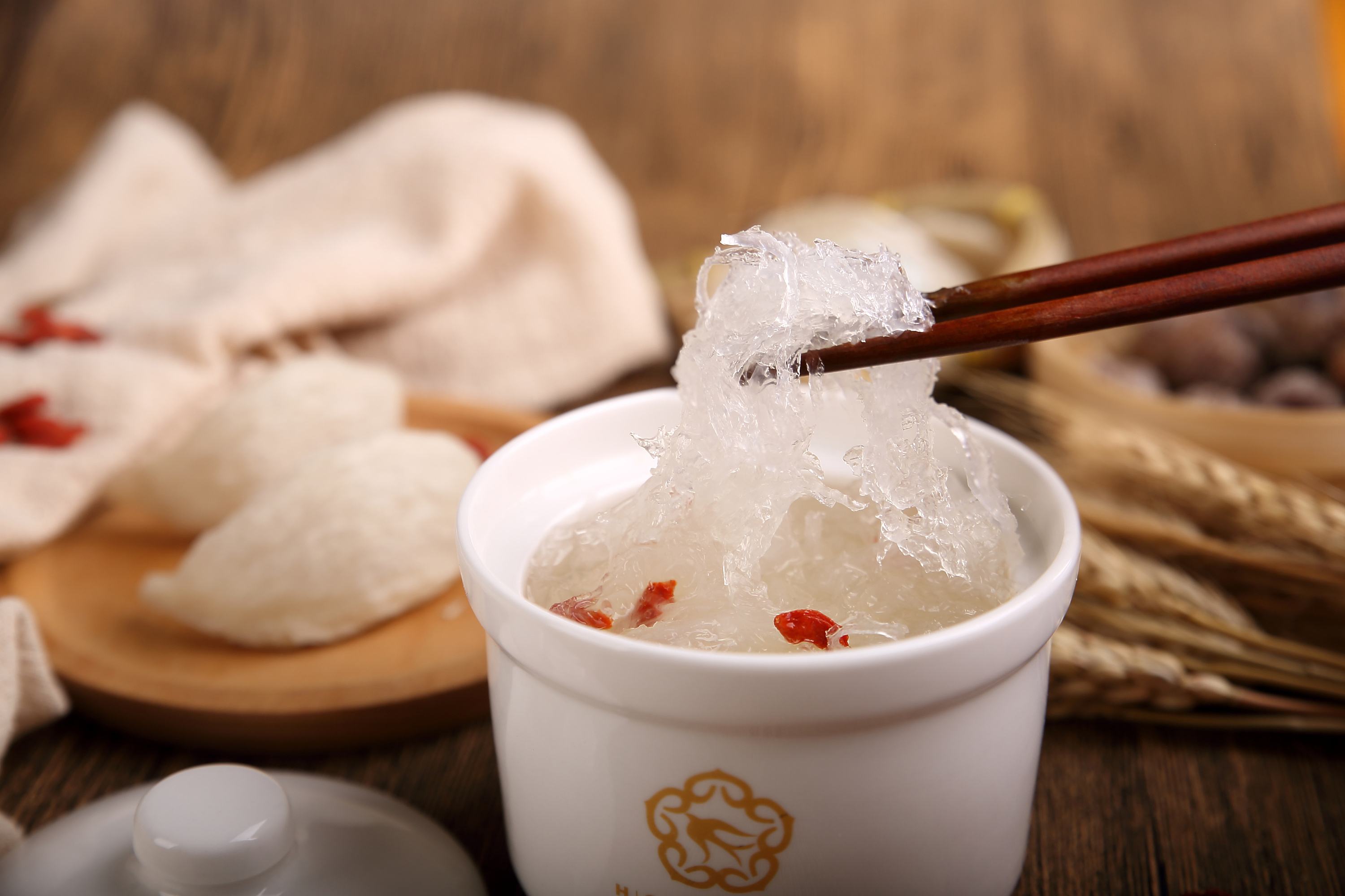 燕窝正确的泡法和吃法,燕窝泡30分钟开始炖会不会浪费