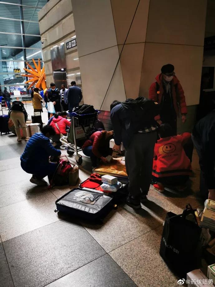 我不是药神去印度片段,我不是药神带回一箱药