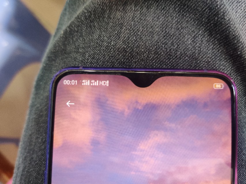 r17一接电源就短路,r17不开机主板短路