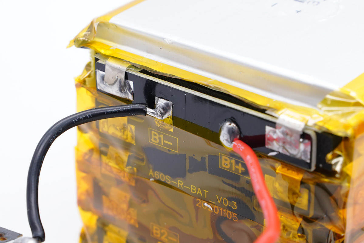 移速10000充电宝拆解视频,充电宝正确拆解