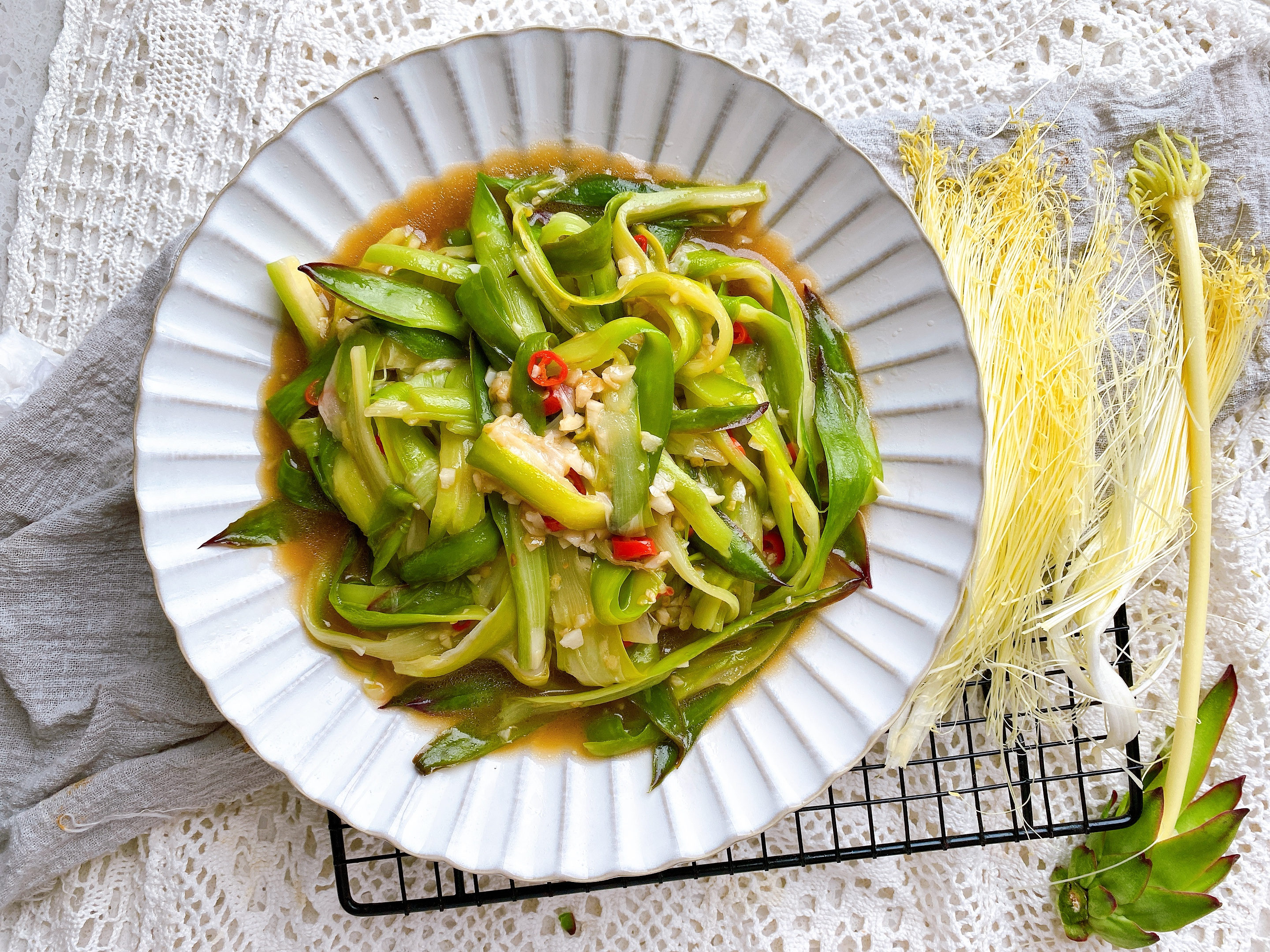 火龙果花还可以这样吃,火龙果的花正确吃法及做法