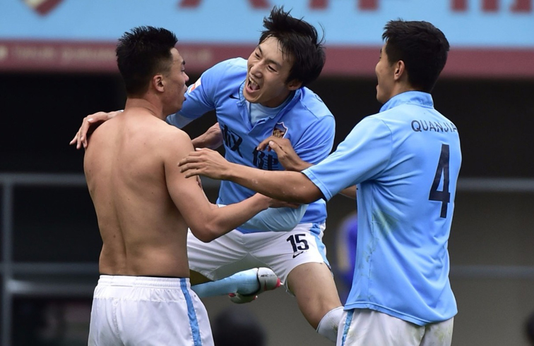 一方引内援如此费劲？二赵最好全拿下！于汉超一张旧照引球迷猜想