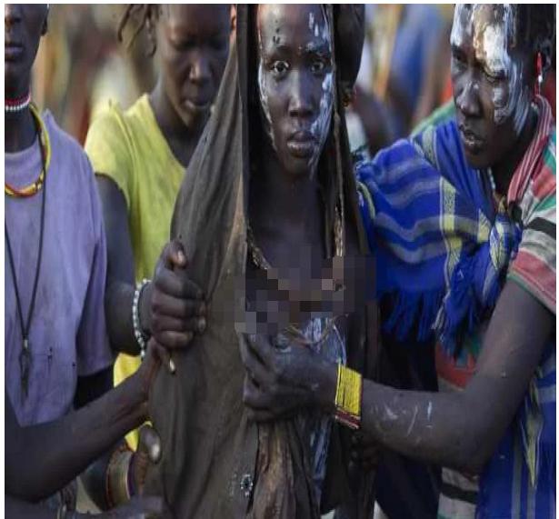 熨平少女胸部！揭秘非洲可怕习俗“烫乳”