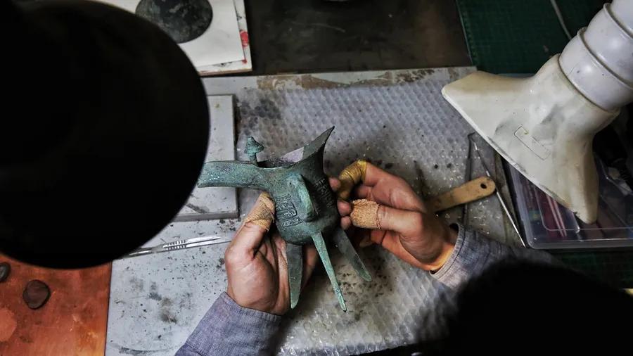 笑到流泪，毁容式*物文**修复引网友群嘲！少女变大妈，太辣眼睛