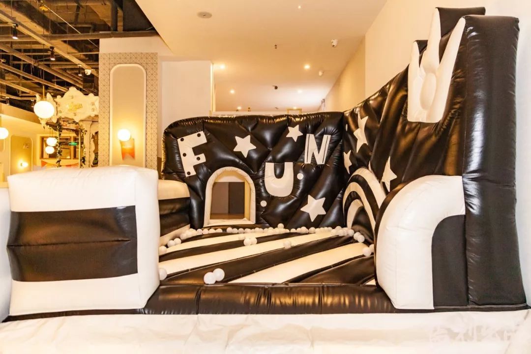 大连童话城堡,大连和平广场乐园