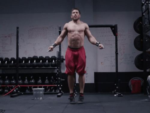 尾骨骨折一月后可以跳绳吗,手臂骨折多久可以开始跳绳