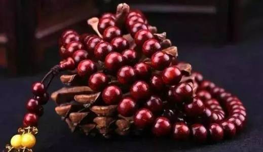 小叶紫檀手串哪种值得收藏,小叶紫檀手串款式推荐