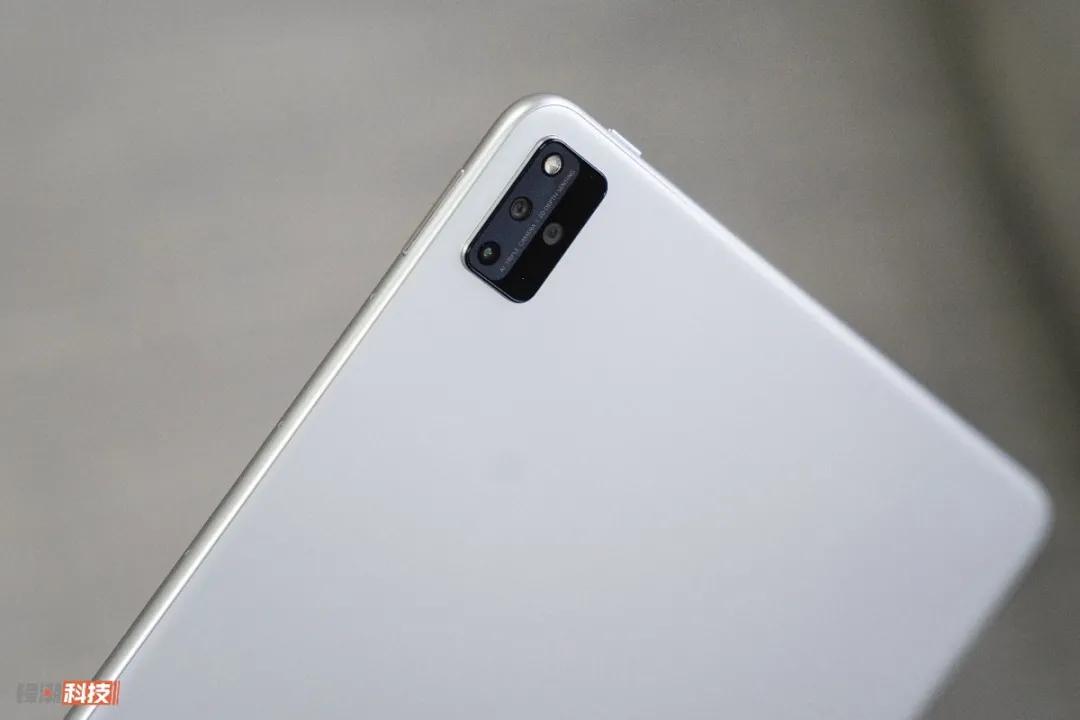 华为鸿蒙系统平板和ipad哪个好用,鸿蒙平板和ipad