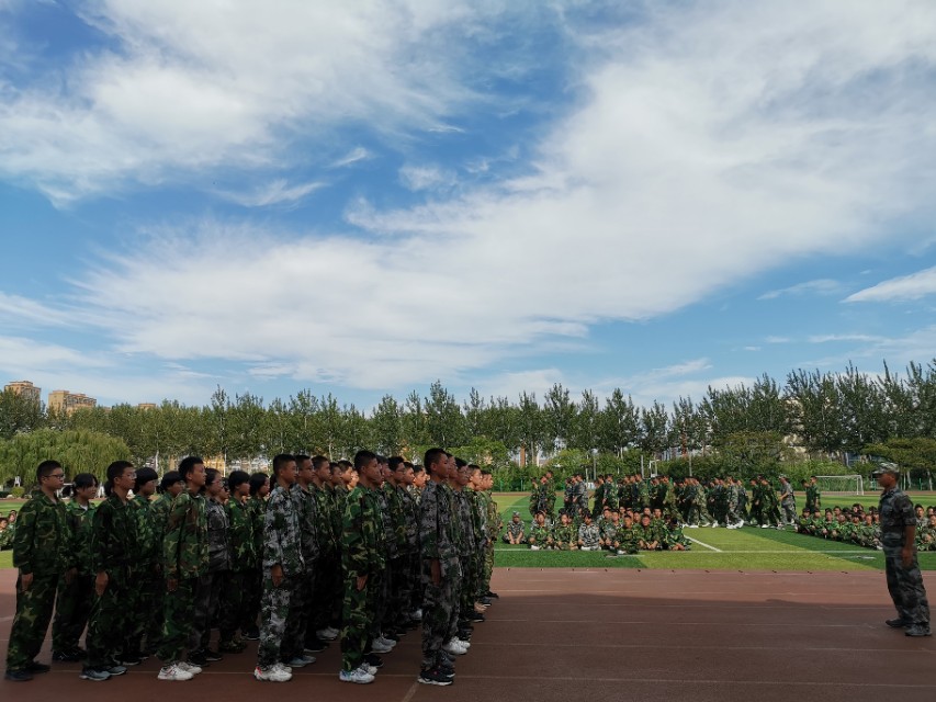短暂而漫长的军训,军训进行时新生军训纪实全程高燃