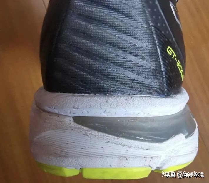 跑步四百公里,跑马4小时配速多少