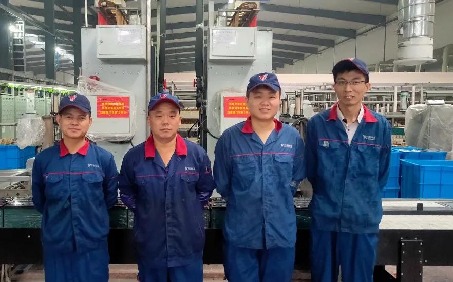 天能先锋：《河南日报》点赞濮阳的这个新车间