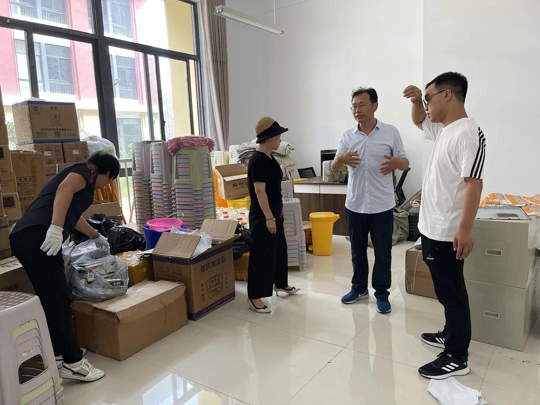 迎战风雨感谢有你（三）—郑东新区云台小学校长韩合班工作纪实