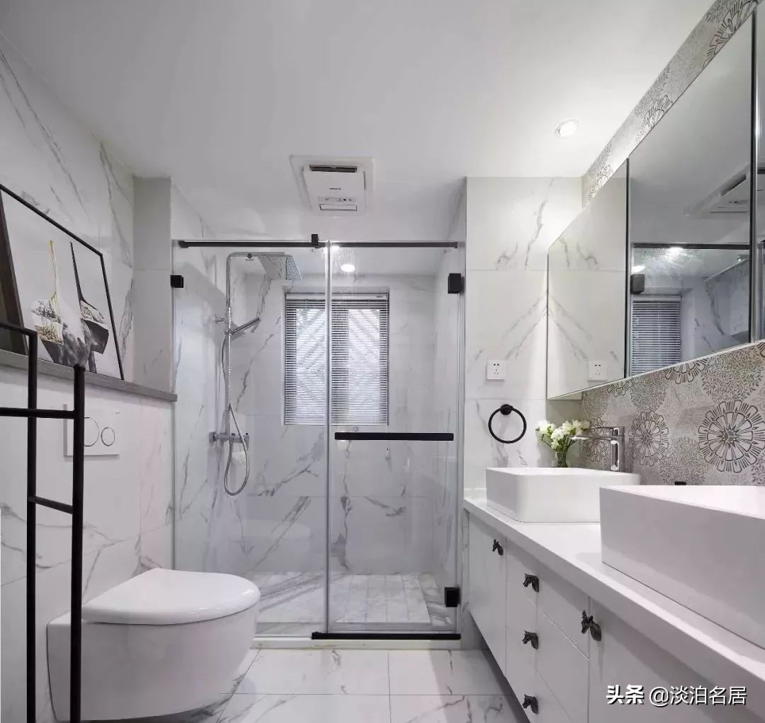 卫生间安装壁挂马桶不做传统马桶,卫生间马桶去污渍的神器