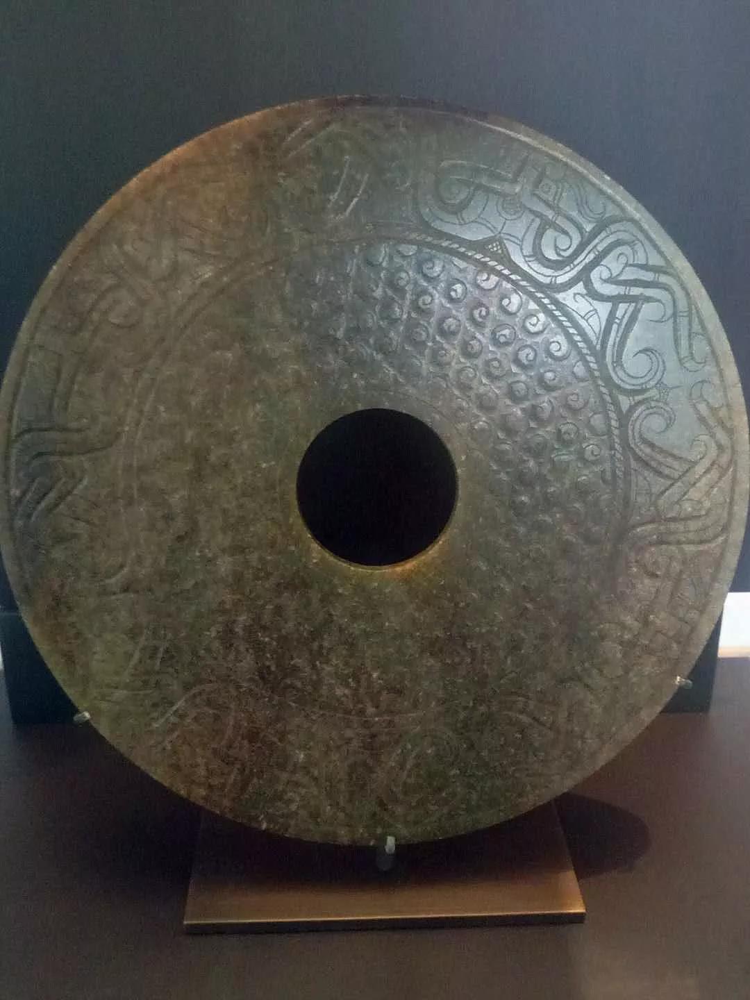 法国博物馆里有中国瓷器,法国卢浮宫博物馆中国文物多少