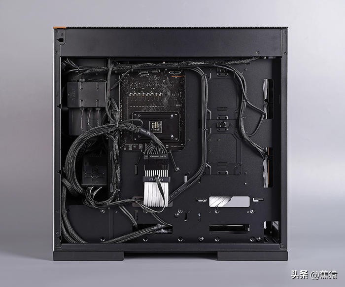 几何未来机箱m2,几何未来机箱4090