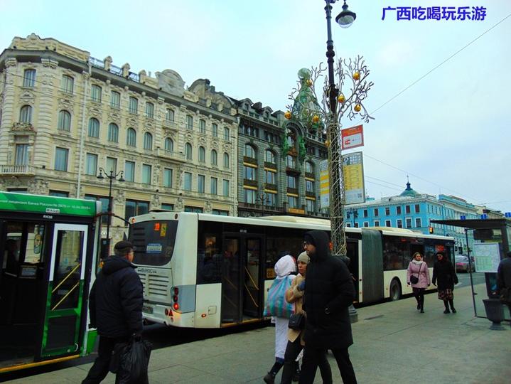 领略俄罗斯涅瓦河异域风情,俄罗斯圣彼得堡的涅瓦大街