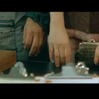 昔日影帝如今沦落为小鲜肉作陪,昔日影帝沦落街头