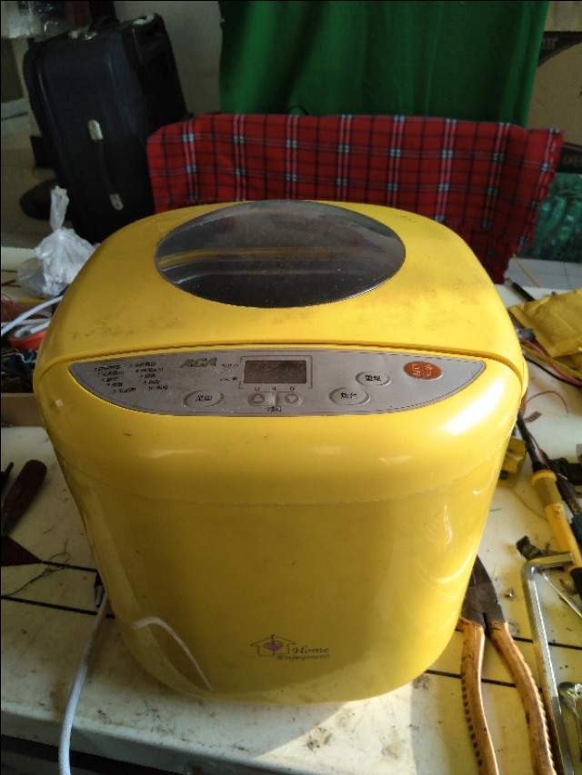 ACA多功能面包机的拆卸与维修