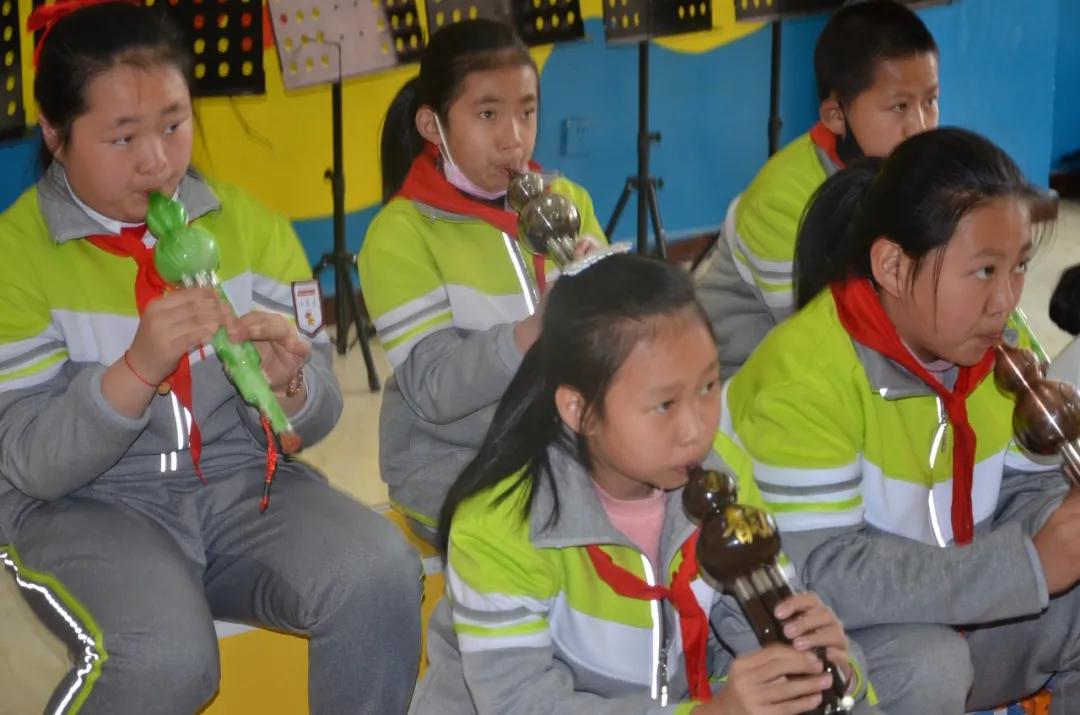 白银文明校园,文明校园七彩童年舞蹈