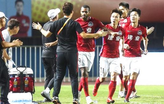 价钱没谈拢?贵州恒丰赛前开500万赢球奖,重庆还五年前的旧债