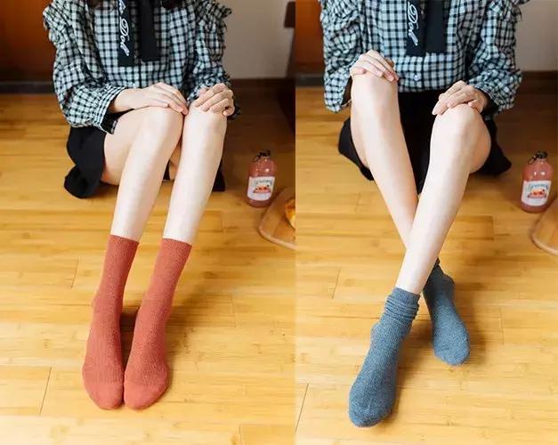 羊毛短靴穿搭,杨颖黑色长筒袜马丁靴