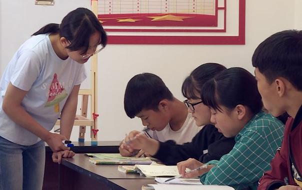 大学生找工作可以选择学校吗,大学生找工作该不该参加校招