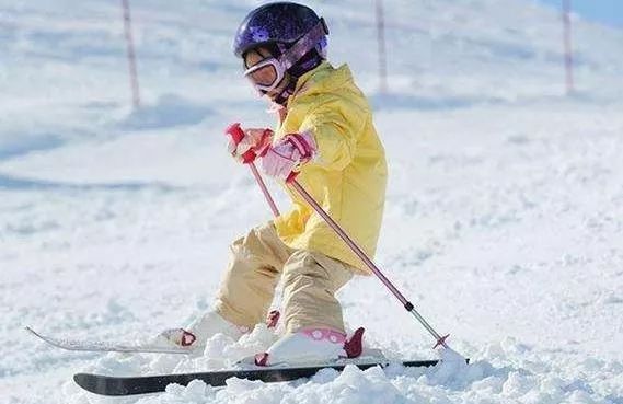 弓长岭滑雪场有小孩玩的吗,乌鲁木齐适合小孩玩的滑雪场
