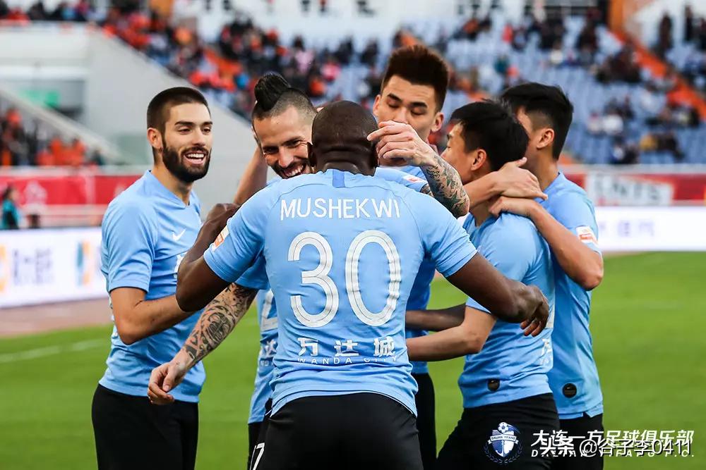 崔康熙临场应变,崔康熙战术引争议