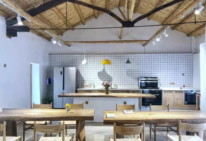 80后夫妻住山,80后两口子隐居大山