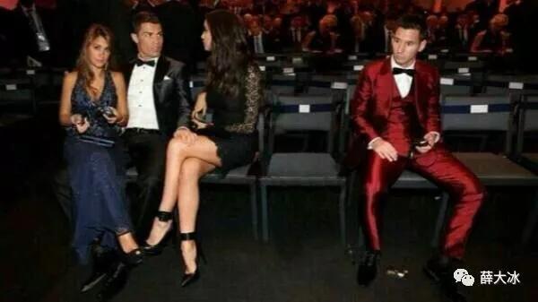 足坛两大巨星和另一半,如果是你你会选哪个当老公