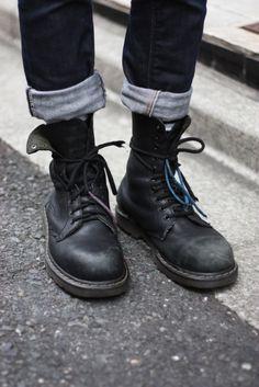 马丁靴最好搭配什么裤子,哪些品牌马丁靴比较好搭配