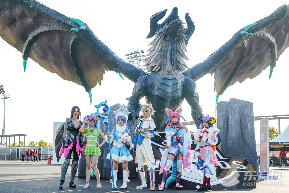 s10总决赛演播室,s10五星对决