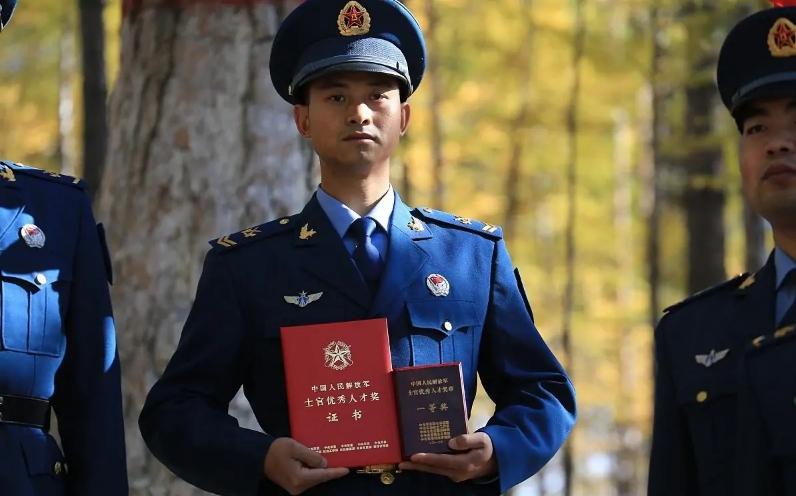 本科生毕业当兵有什么优势,本科毕业生当兵有什么好处