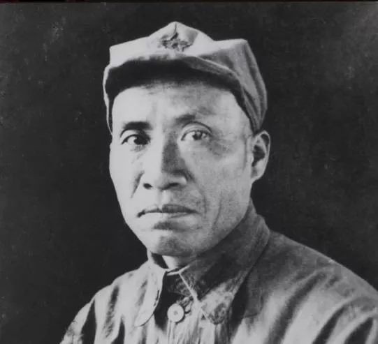 1930年，国民*党**中将被我军俘获，看到毛*东泽**大喊：润之，放我生路