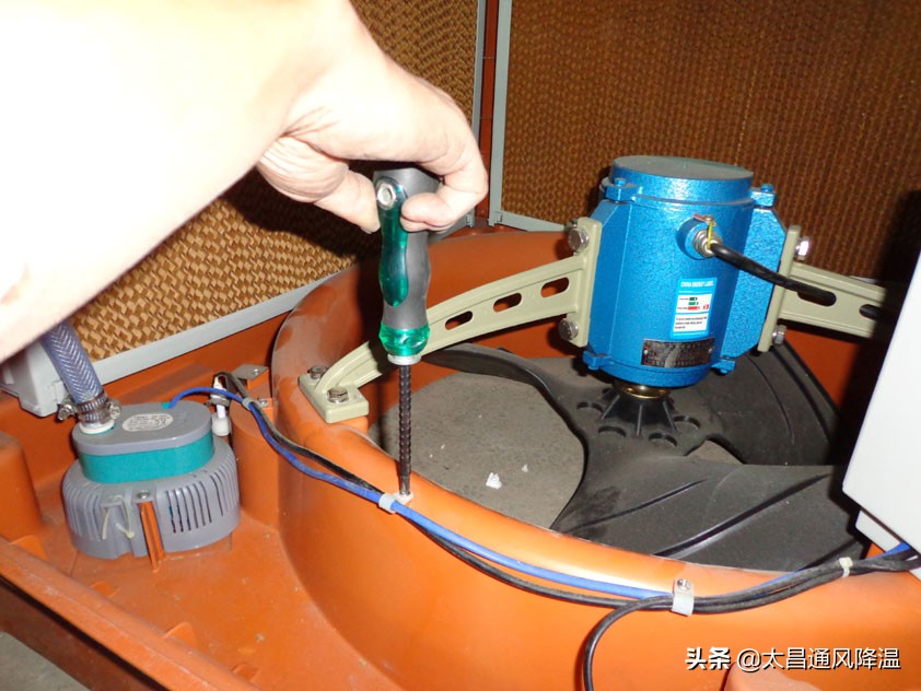 冬季空调漏水是什么原因怎么解决,环保空调室内机漏水的原因是什么