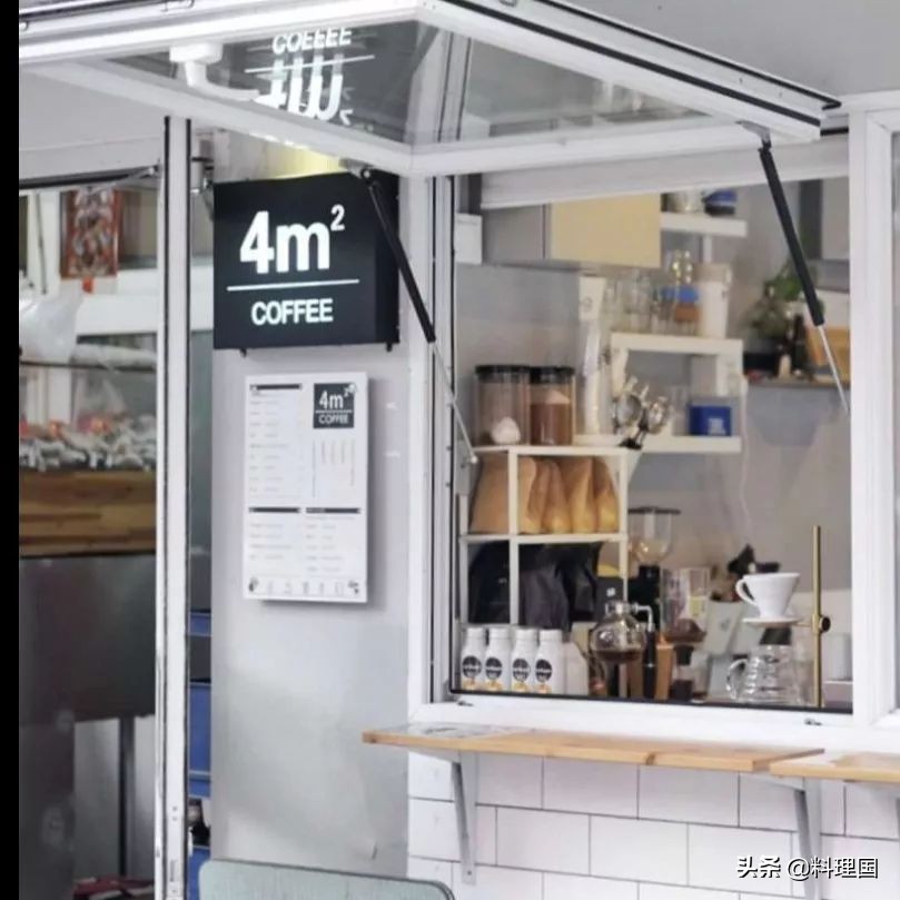 我是媛媛，“就想开间小小咖啡馆的理想终于实现了！