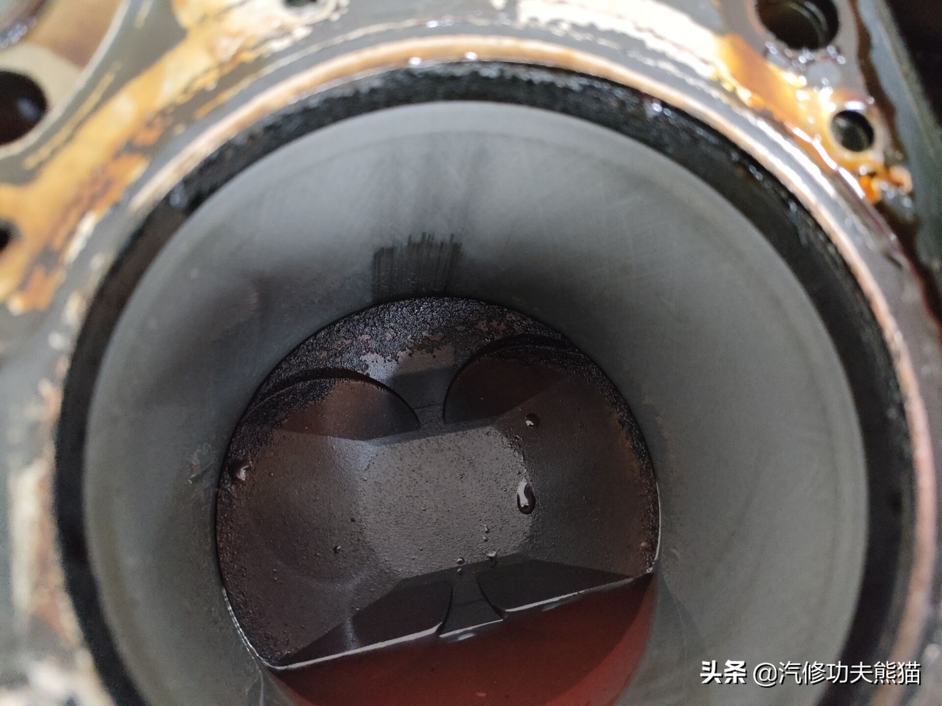 08款奥迪a6l手动挡2.0t烧机油么,09款奥迪a6l2.4烧机油怎么解决