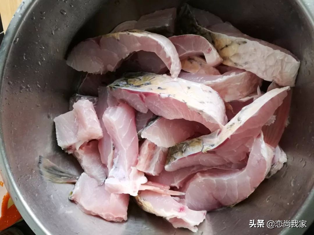 过年了你们家炸丸子了吗,过年了教大家炸酥肉