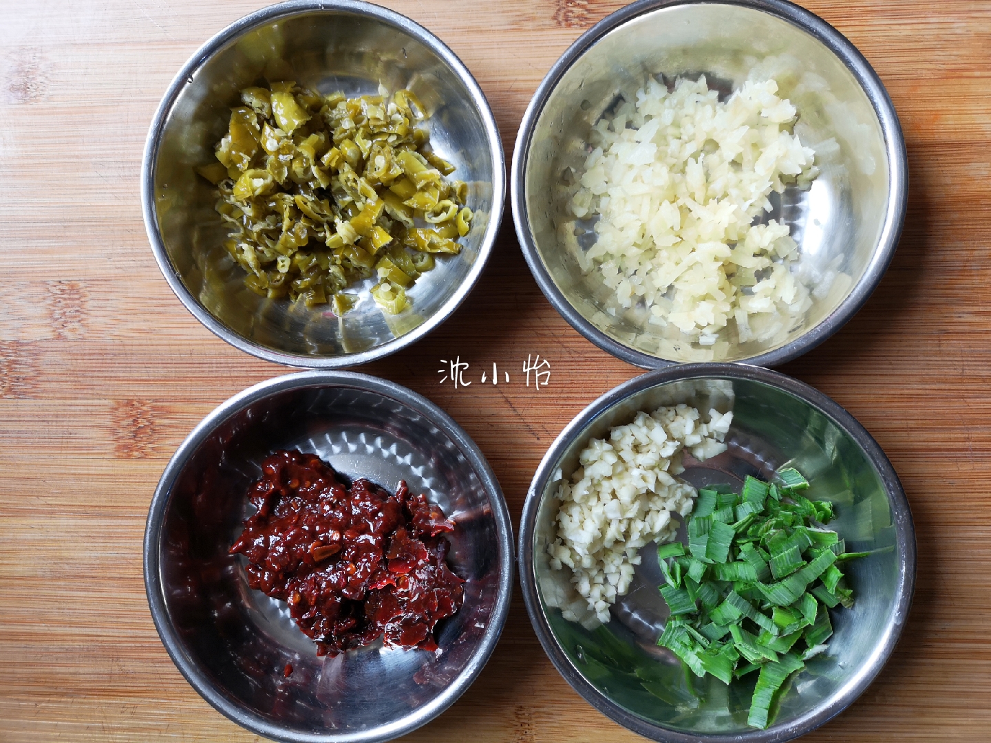 怎么煎鱼不粘锅不掉皮简单,煎鱼怎么煎不粘锅不掉皮窍门