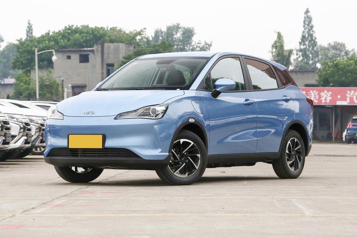 续航401km的哪吒x怎么样,哪吒aya401夏季真实续航多少公里