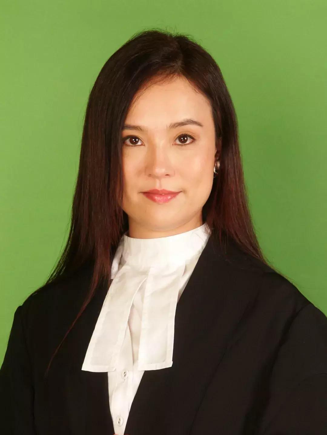 声讨成龙，怼刘嘉玲，她被称为“香港命最硬的女人”