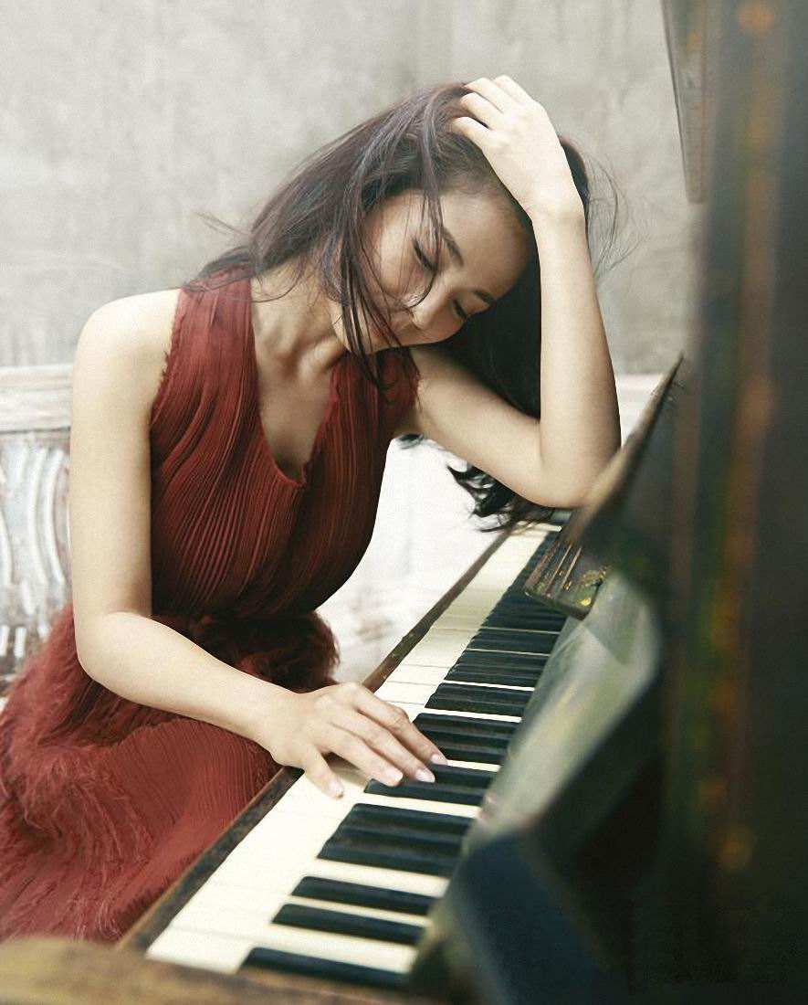 刘涛杨烁亲密互动,刘涛杨烁亲密举动