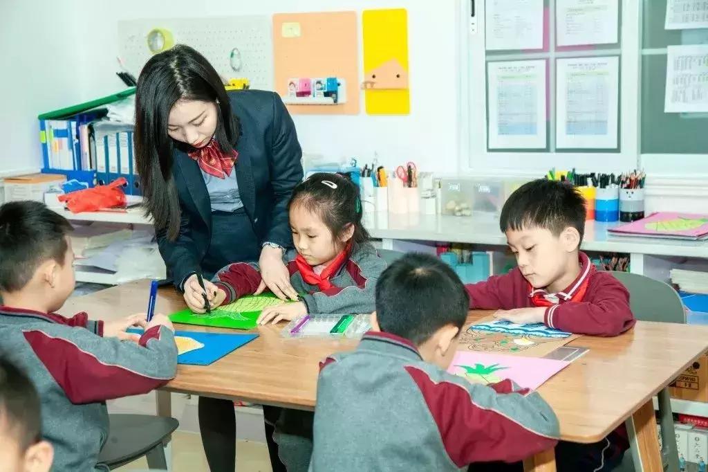 邀请函学校活动,华美校园活动