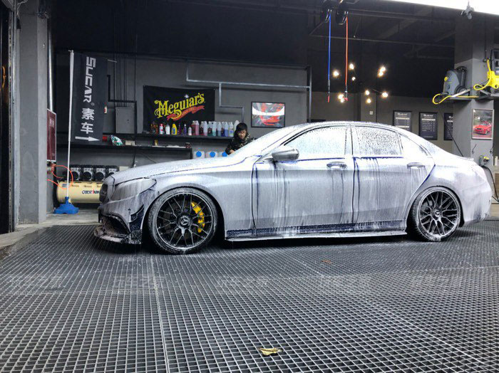 从改变到蜕变到提升,老款奔驰c200改装最佳方案