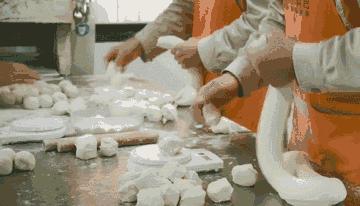 靠卖包子一年就赚了10个亿,只卖包子一天能卖多少钱