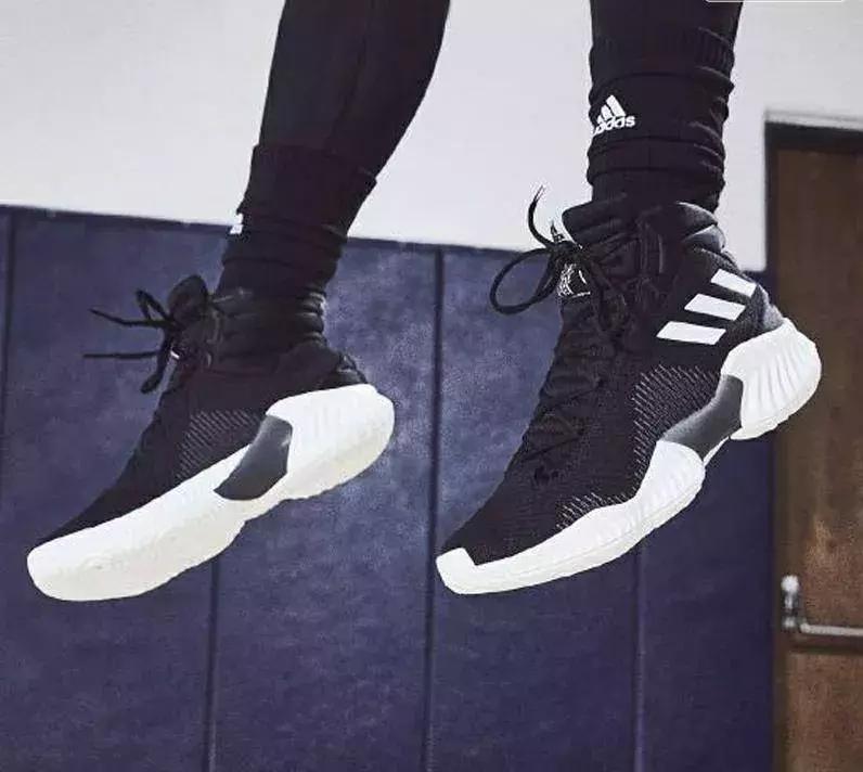 在NBA小球盛行的时代下，属于中锋的实战篮球鞋有哪些？