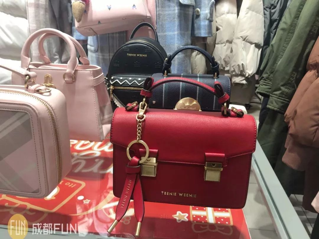 品牌秋冬款撤柜,新款品牌撤柜