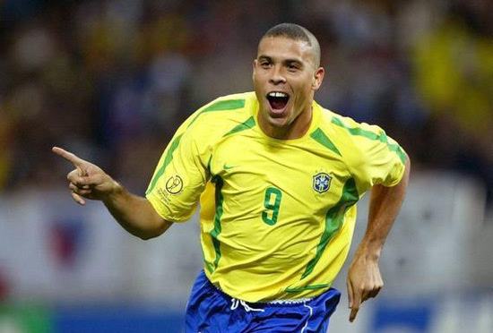 罗纳尔多钟摆过人无解,罗纳尔多钟摆式过人的原理